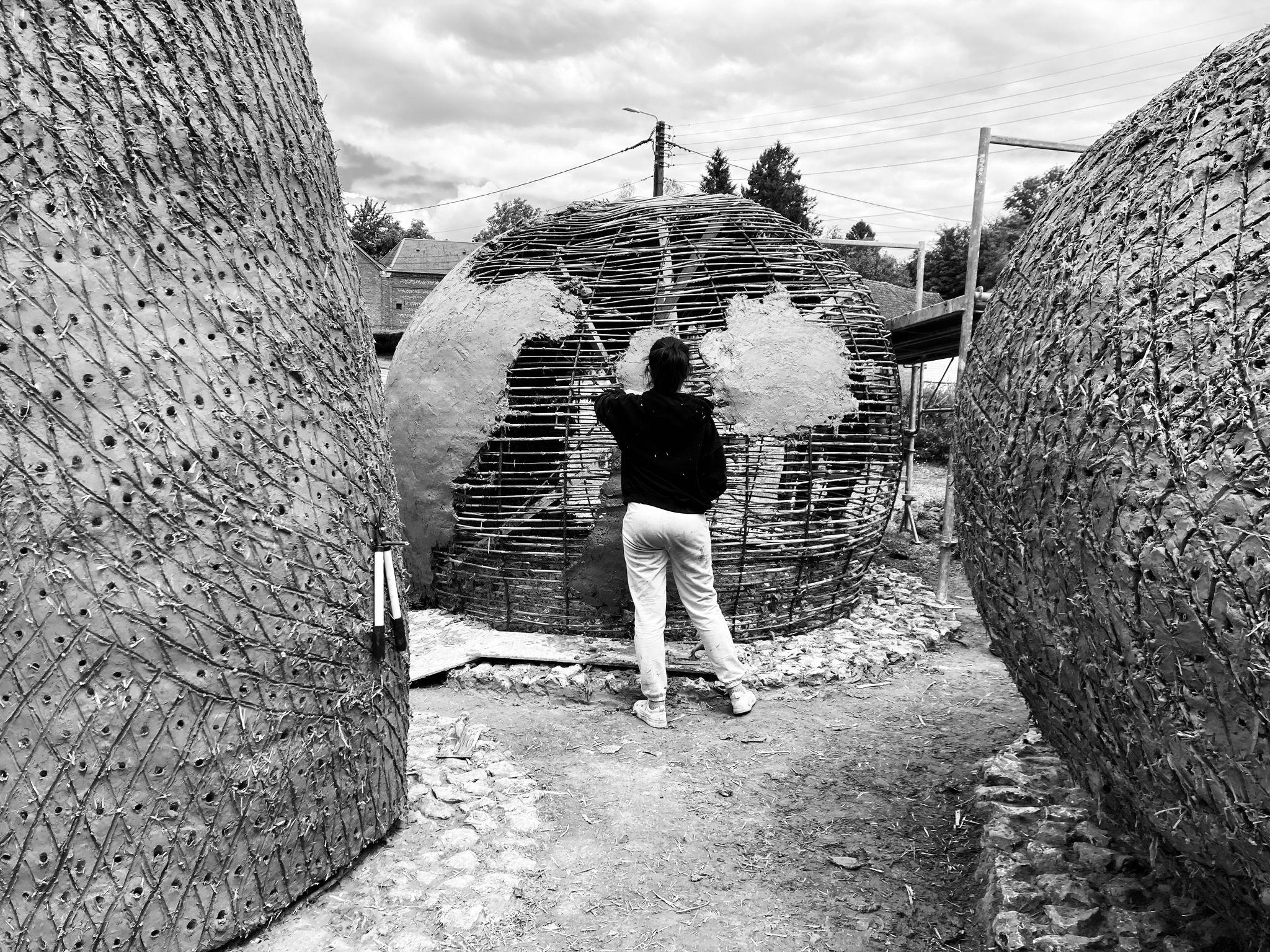 Featured image for “[C’est tout un art] Les 3 cailloux en construction”